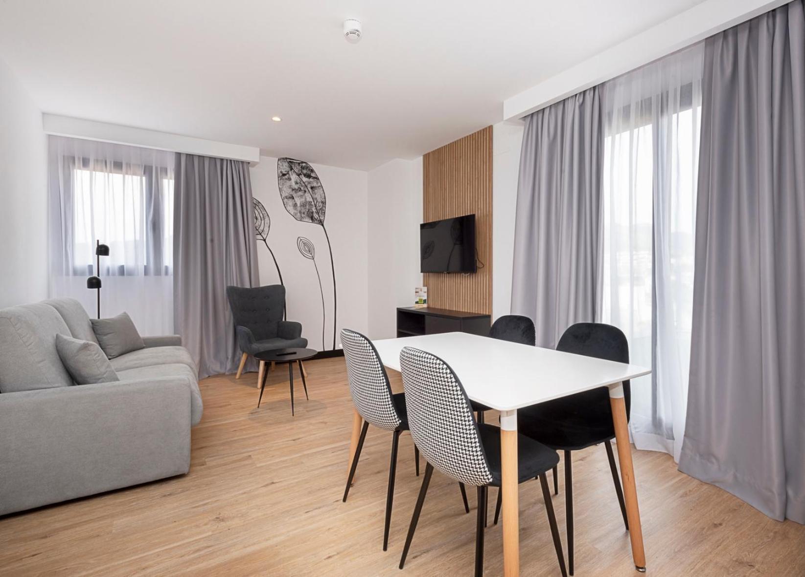 Sercotel Plana Suites Валь-де-Ушо Экстерьер фото